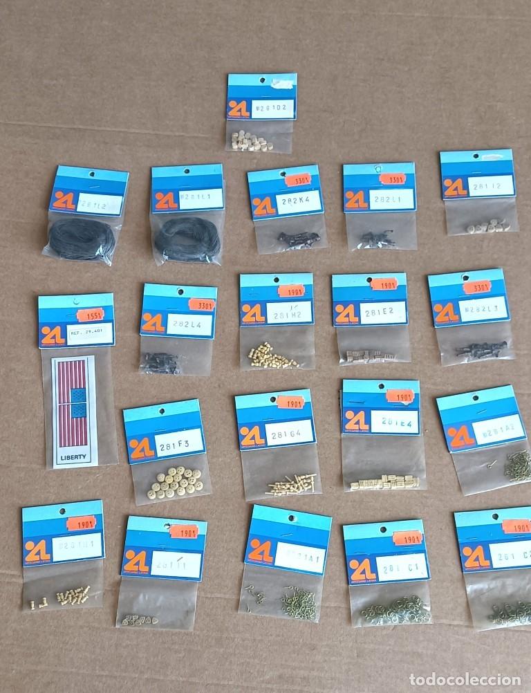 Juguetes antiguos y Juegos de colecci&oacute;n: 20 bolsas artesan&iacute;as latina - Sin usar sacados de una jugueter&iacute;a antigua Precios en pesetas