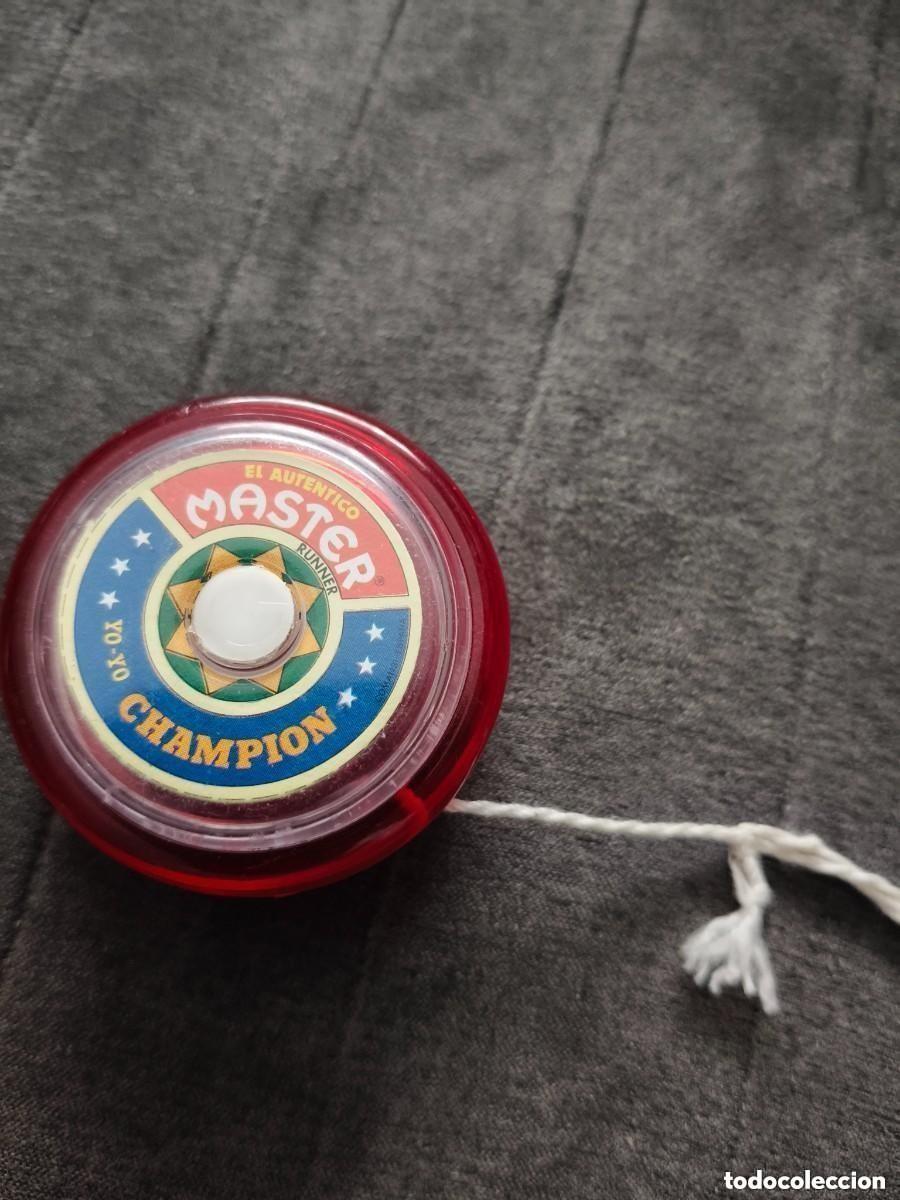 Altes Spielzeug und Spiele: yo-yo, yoyo MASTER CHAMPION