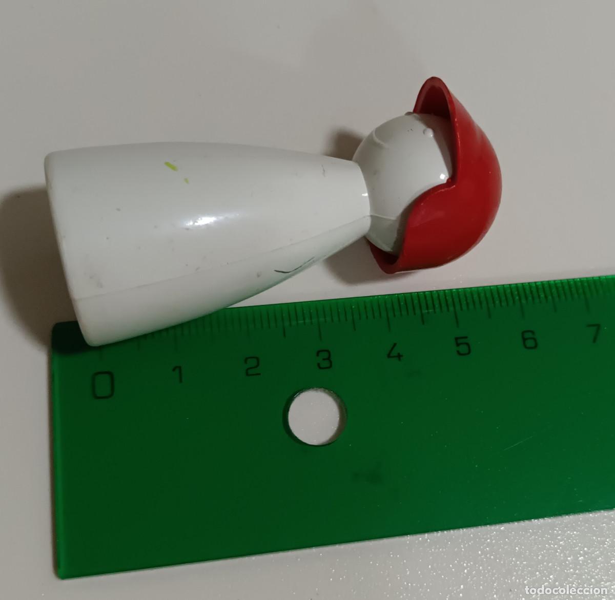 Juguetes antiguos y Juegos de colecci&oacute;n: figura como un cono blanco casco mu&ntilde;eco bolo ?
