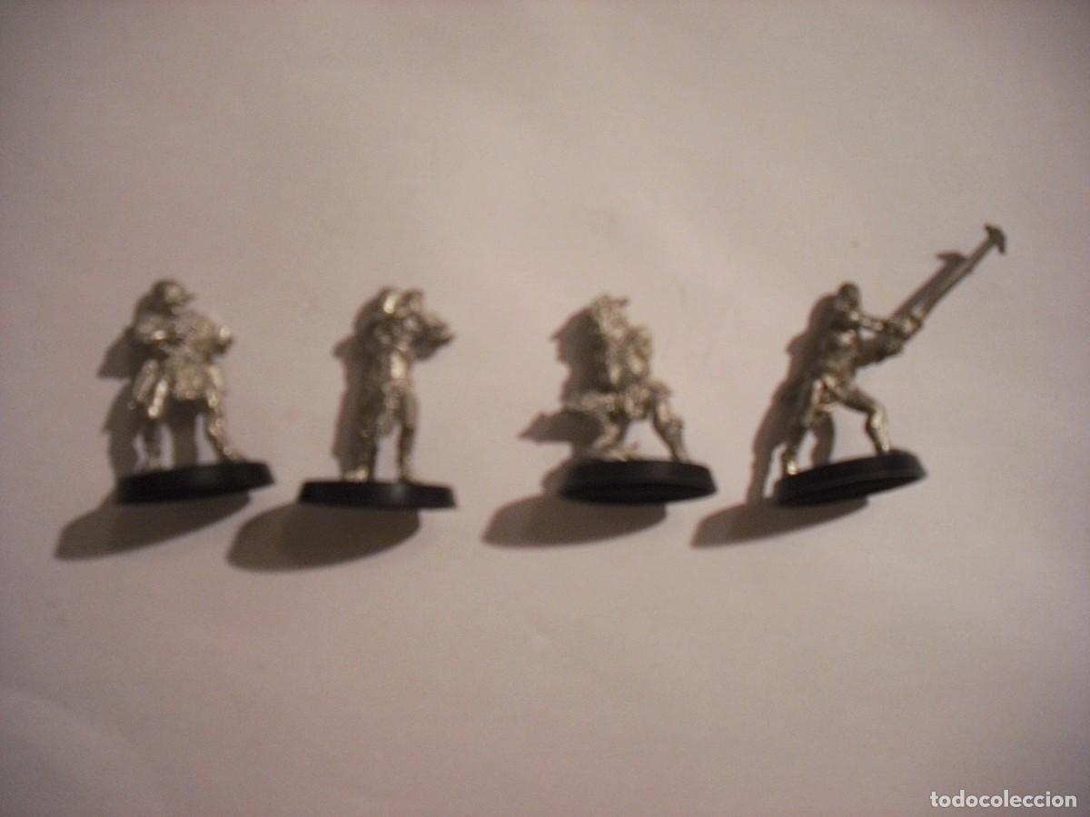 Brinquedos antigos e Jogos de cole&ccedil;&atilde;o: HURUK HAI , LOTE DE 4 FIGURITAS DE METAL