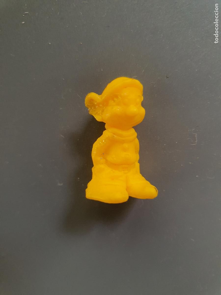 Juguetes antiguos y Juegos de colecci&oacute;n: FIGURA DUNKIN ENANITO BLANCANIEVES AMARILLO