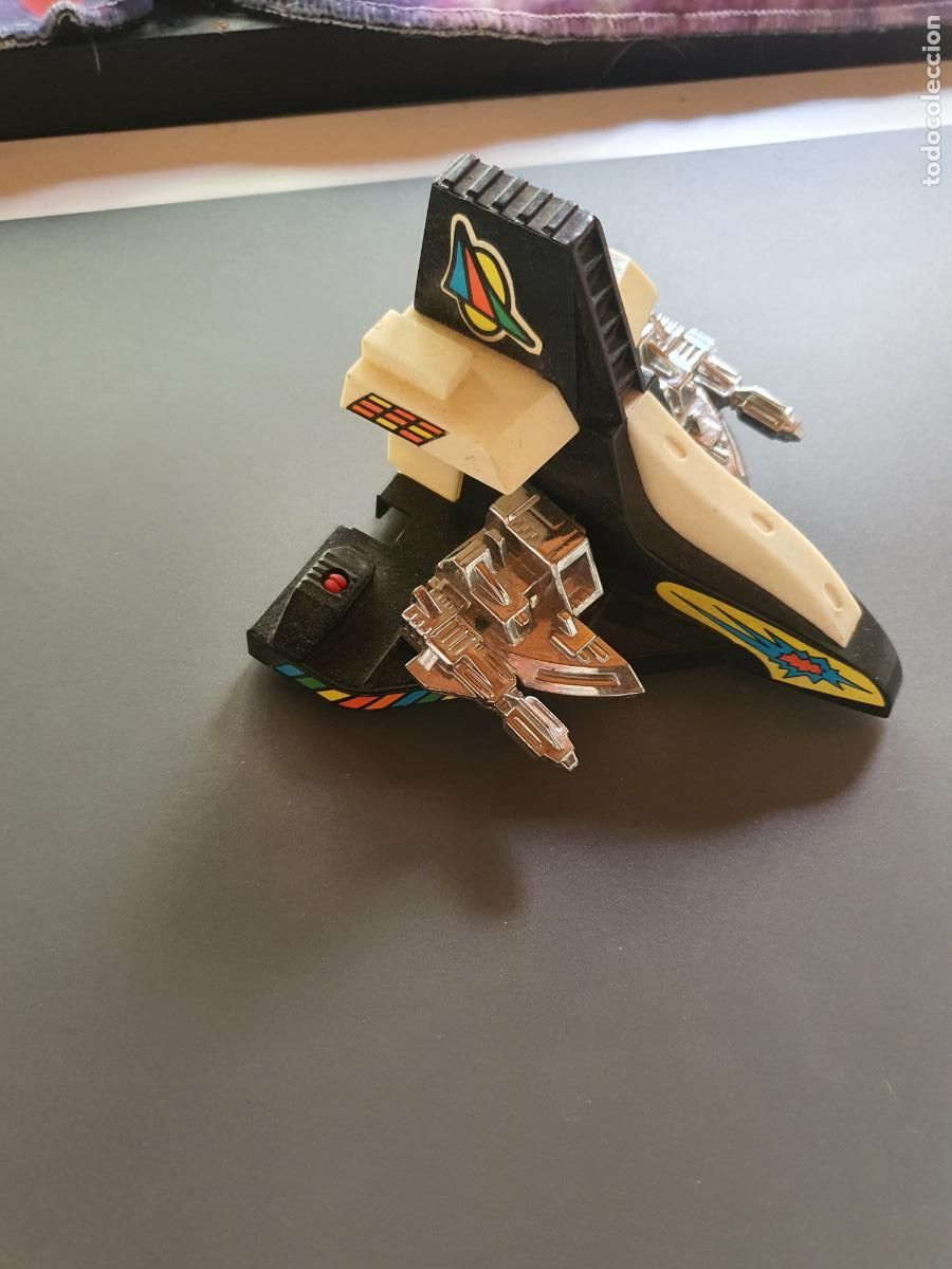 Juguetes antiguos y Juegos de colecci&oacute;n: FIGURA ANTIGUA PARTE DE ROBOT
