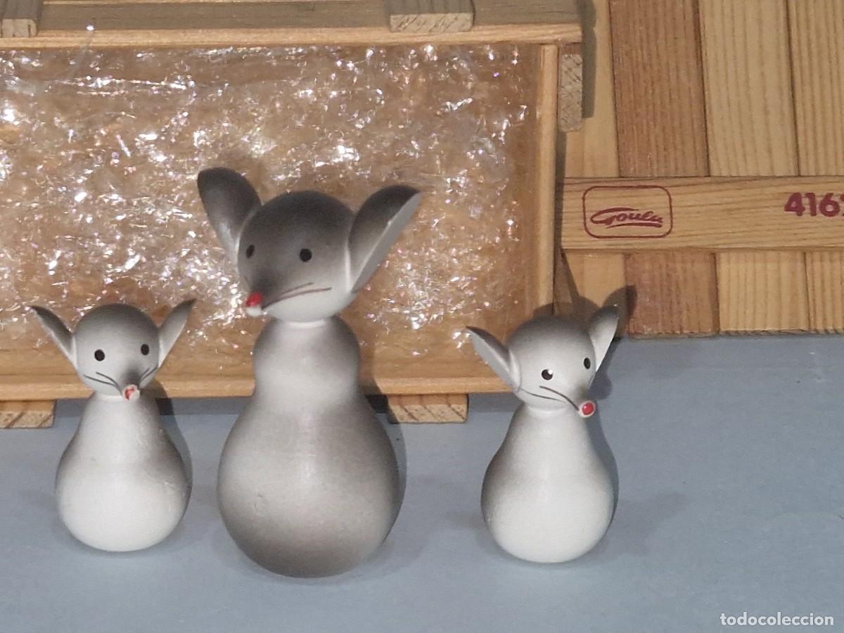 Juguetes antiguos y Juegos de colecci&oacute;n: FIGURAS DE GOULA, FAMILIAS, EN ESTUCHE DE MADERA