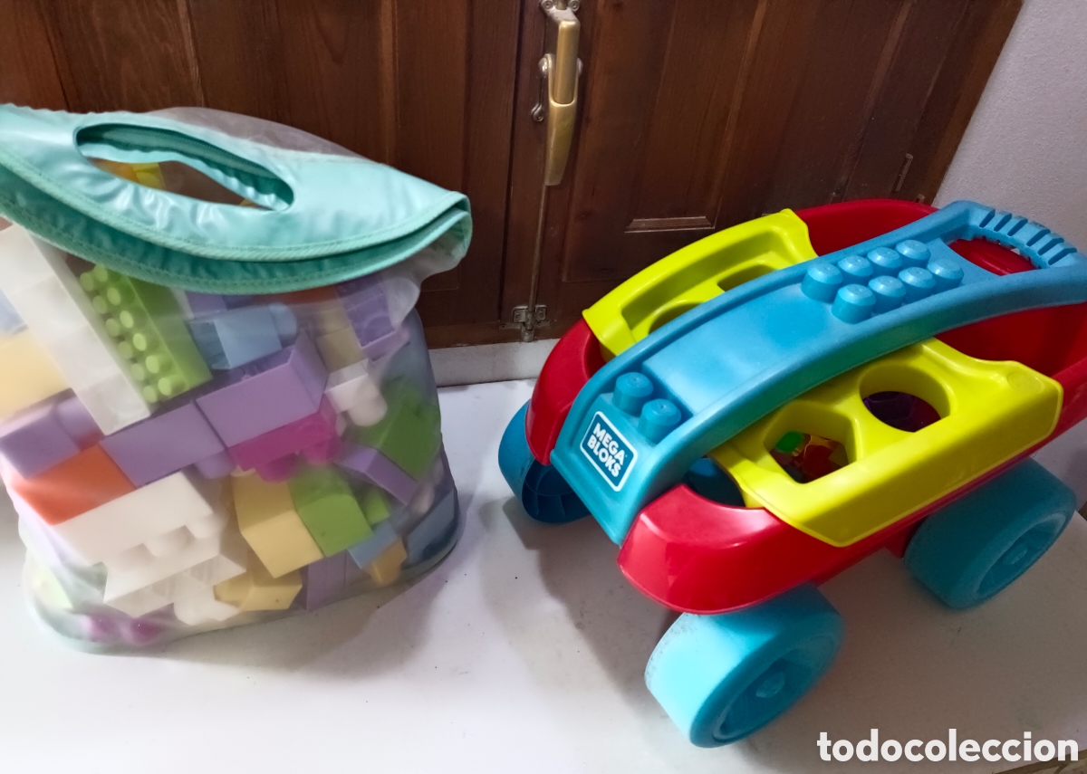 Juguetes antiguos y Juegos de colecci&oacute;n: Carrito Mega Bloks + bolsa