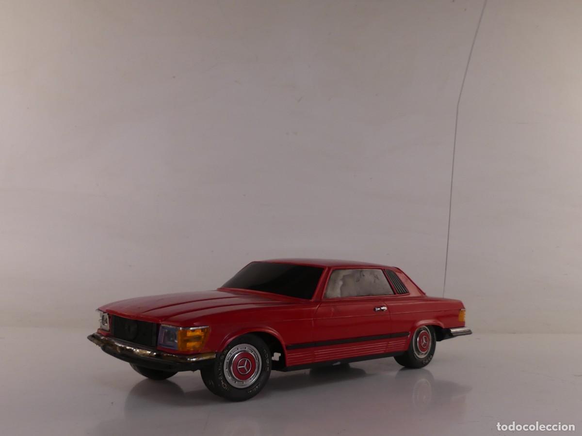 Juguetes antiguos y Juegos de colecci&oacute;n: Coche Mercedes antiguo teledirigido. Ecstasy se vende sin el mando
