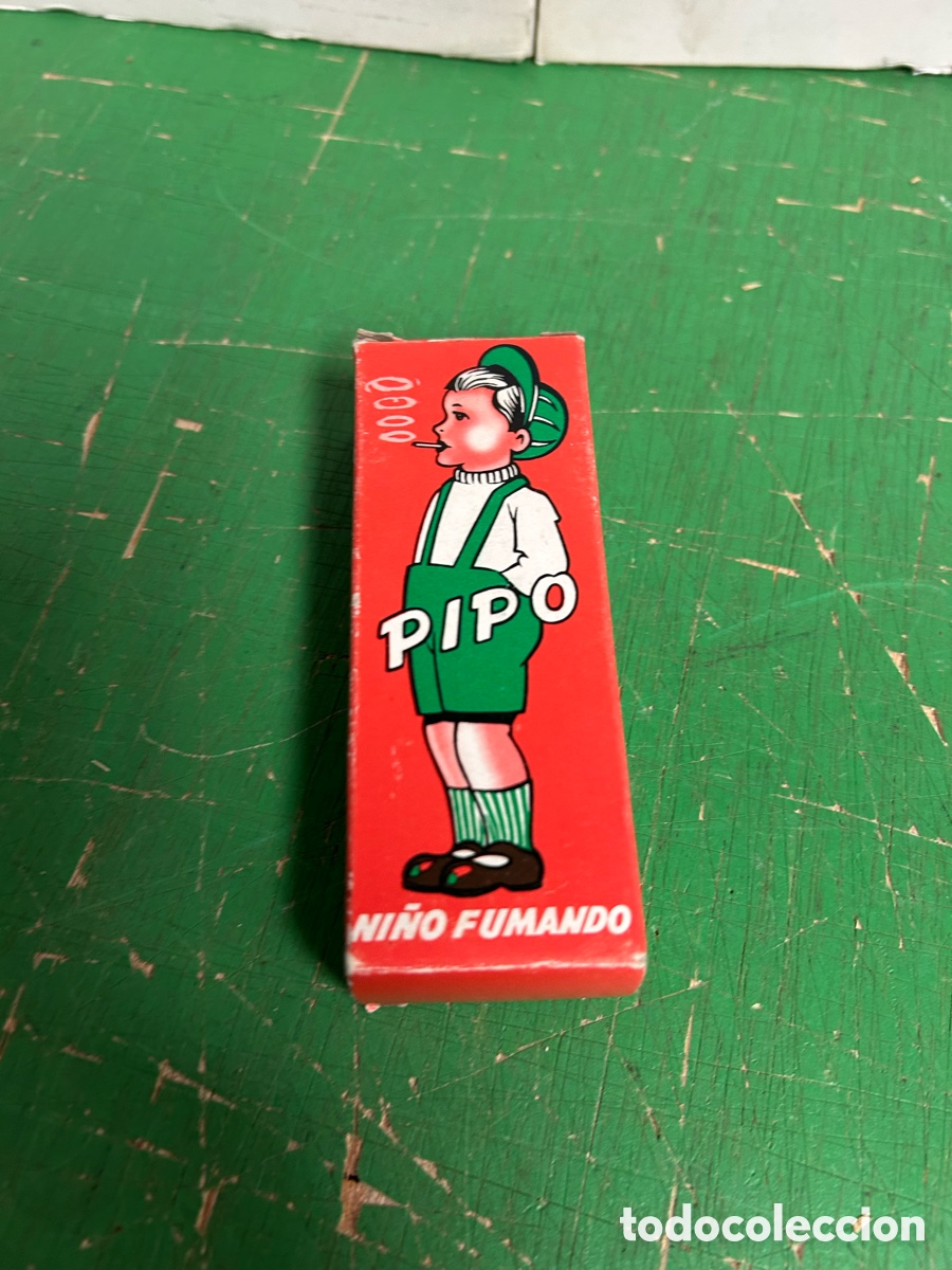 Juguetes antiguos y Juegos de colecci&oacute;n: PIPO NI&Ntilde;O FUMANDO CAJA VACIO CON CIGARROS