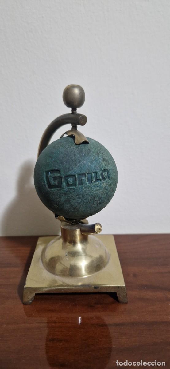 Juguetes antiguos y Juegos de colecci&oacute;n: Pelota verde marca GORILA. La que regalaban con los zapatos de la misma marca