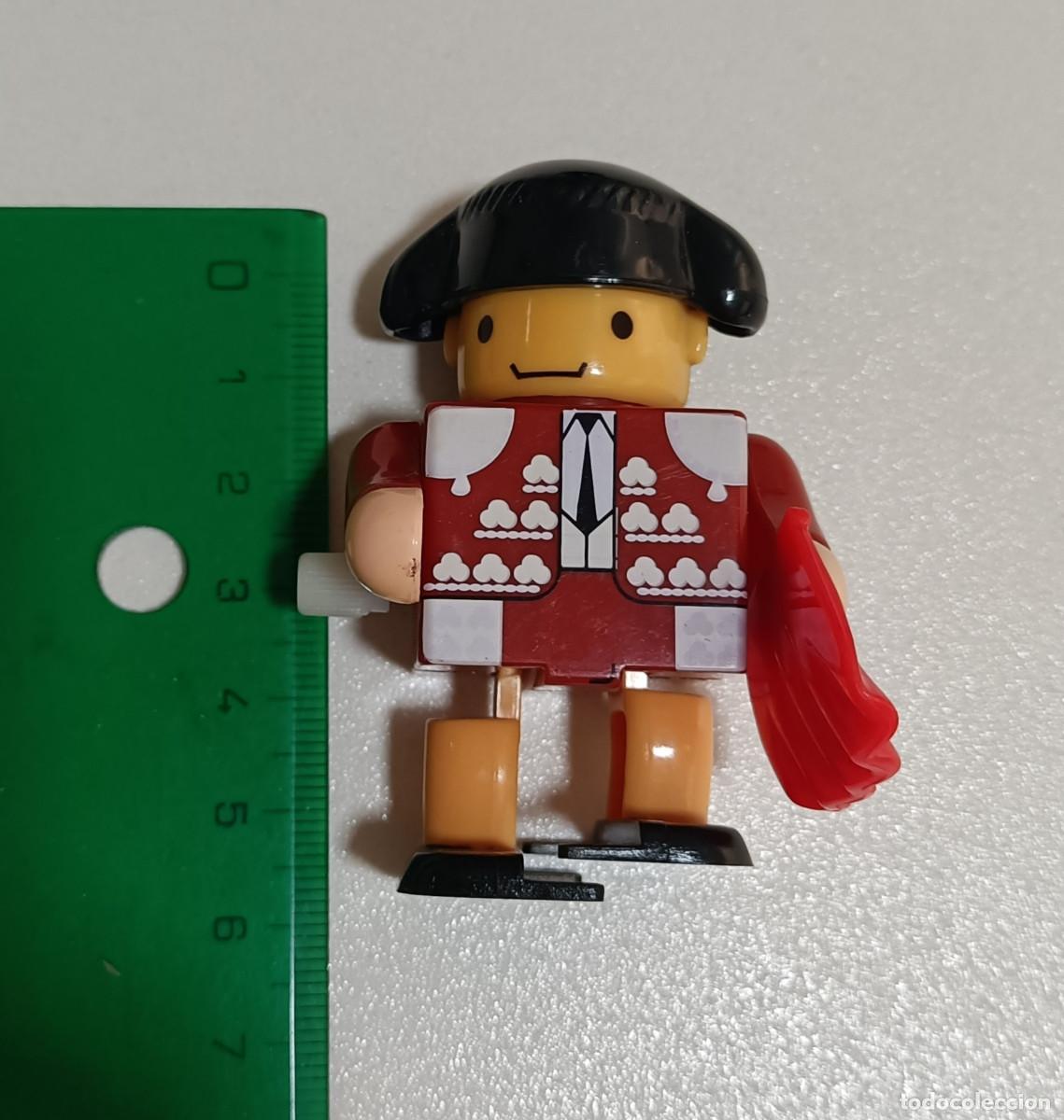 Juguetes antiguos y Juegos de colecci&oacute;n: torero CUERDA wind up mu&ntilde;eco figura figurita traje luces torerito