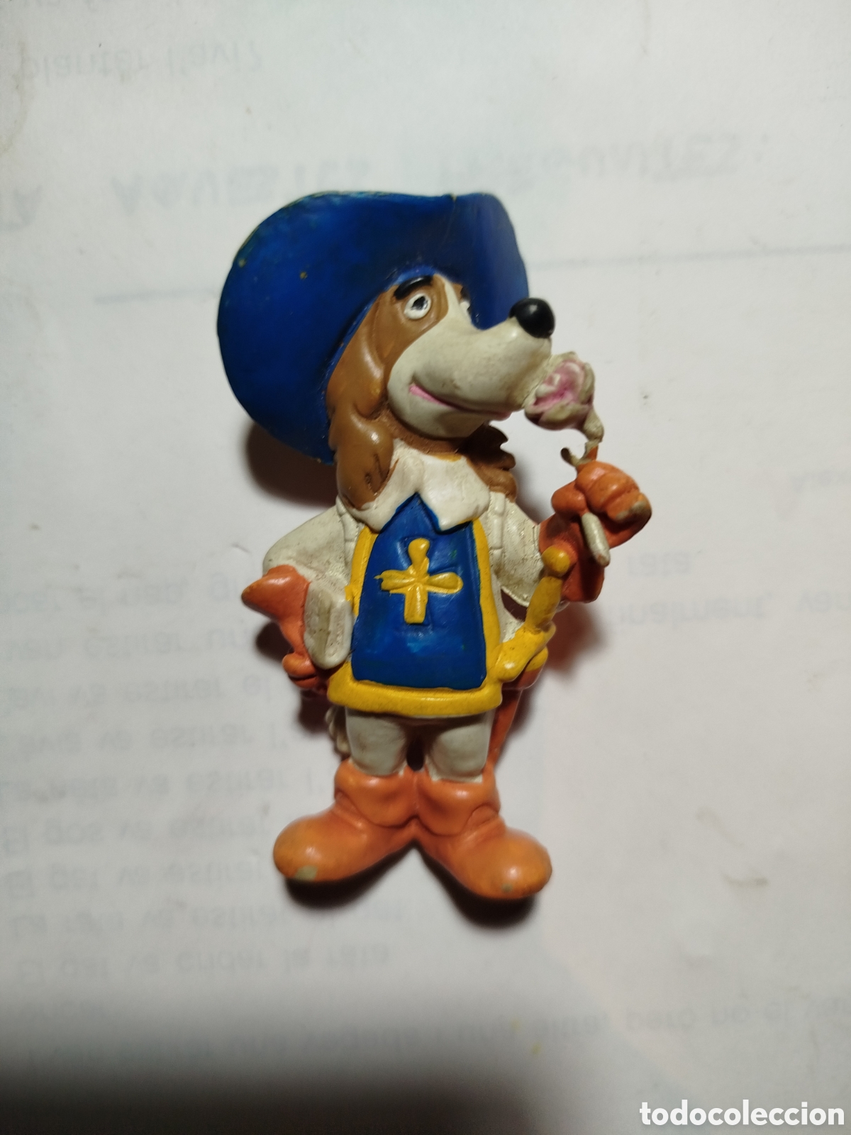 Juguetes antiguos y Juegos de colecci&oacute;n: Figura mosqueperros PVC retro