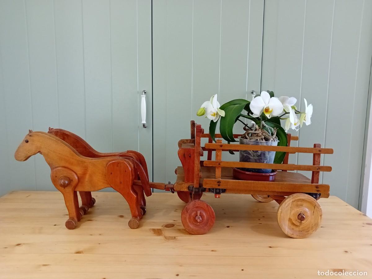 Juguetes antiguos y Juegos de colecci&oacute;n: Carro de juguete antiguo con caballos
