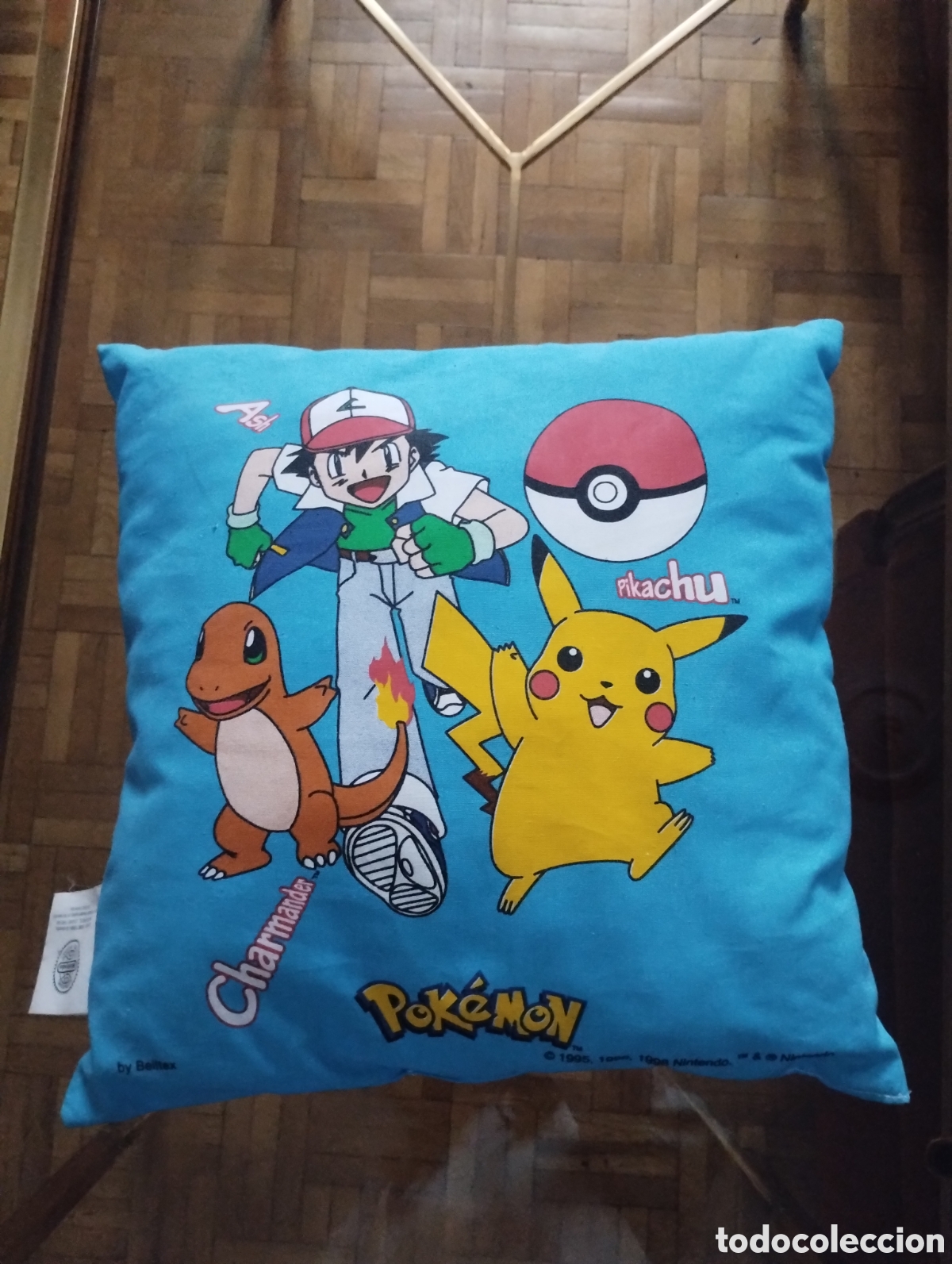 Juguetes antiguos y Juegos de colecci&oacute;n: Coj&iacute;n Pok&eacute;mon original 90s