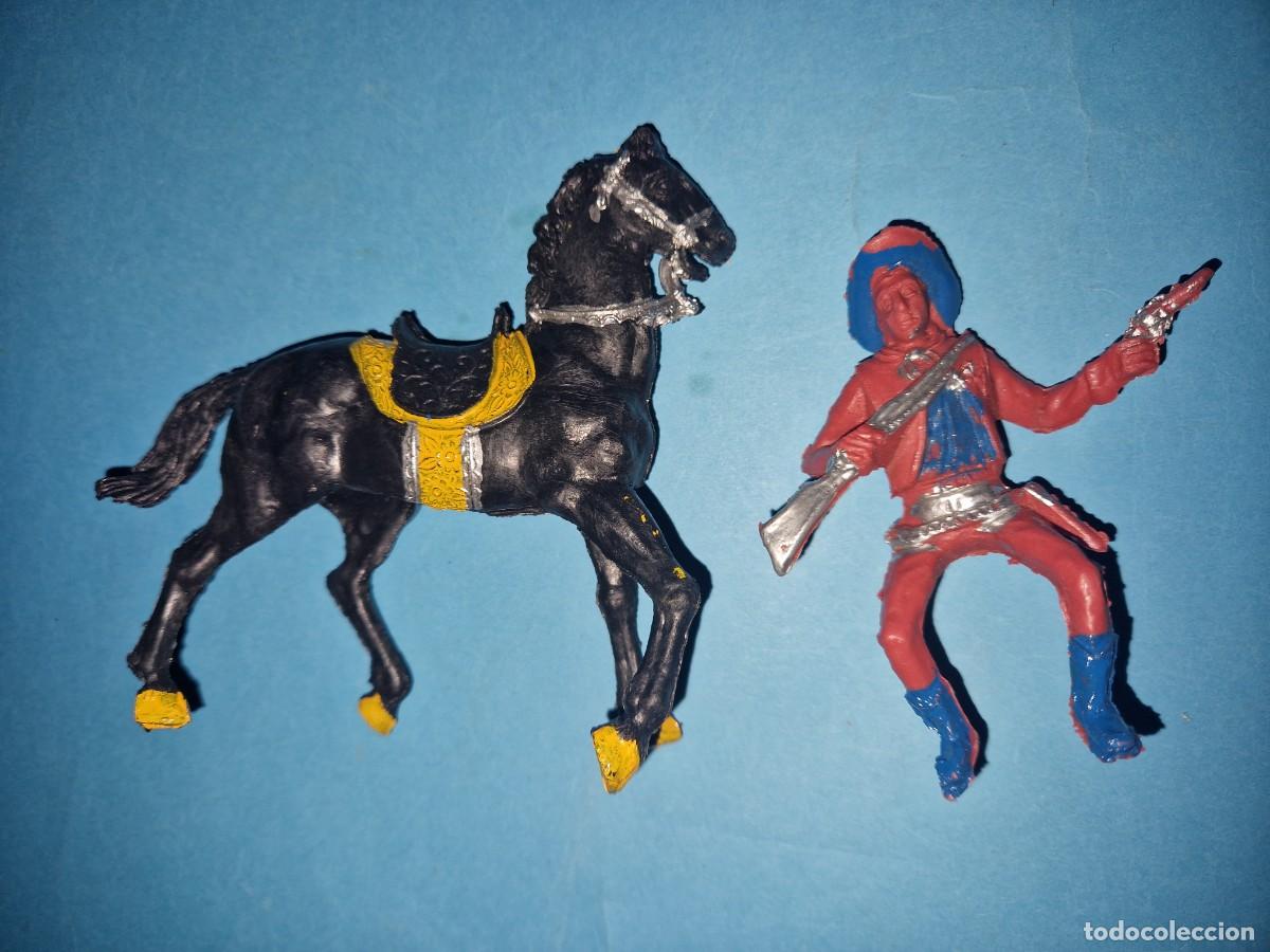 Juguetes antiguos y juegos de colecci&oacute;n: VAQUERO Y CABALLO FIGURA DEL OESTE