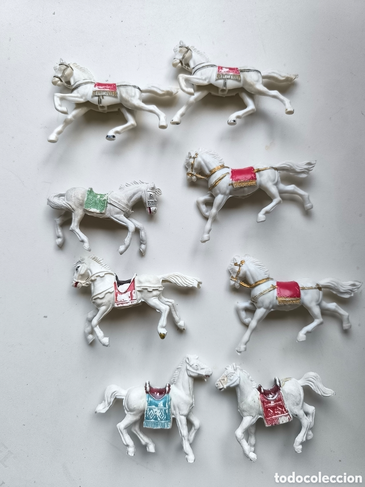 Juguetes antiguos y Juegos de colecci&oacute;n: Lote caballos 8 unidades PVC reamsa o jecsan
