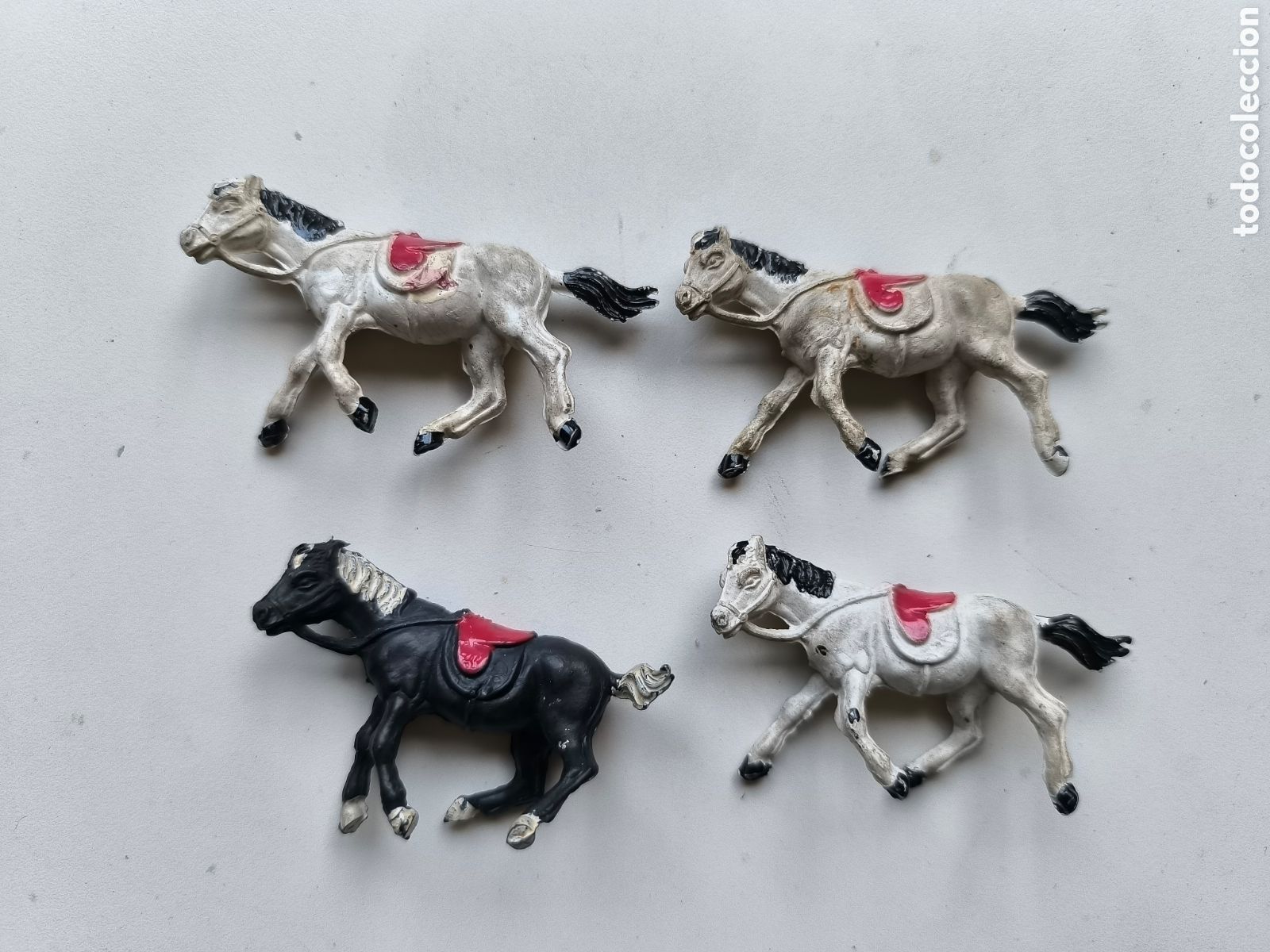 Juguetes antiguos y Juegos de colecci&oacute;n: Lote 4 caballos reamsa pech ect