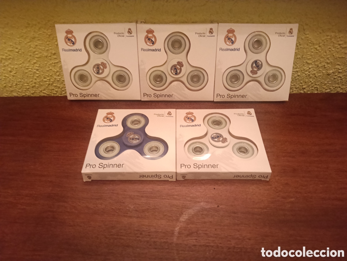 Juguetes antiguos y Juegos de colecci&oacute;n: 5 fidget spinners oficiales del Real Madrid.