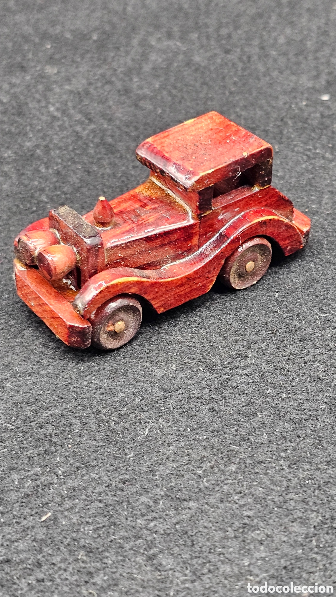 Antique Toys and Collectible Games: Coche antiguo de madera