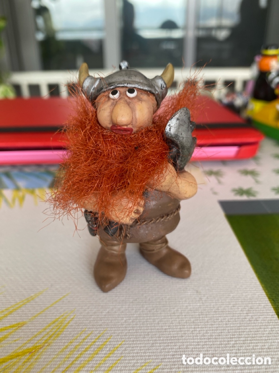 Juguetes antiguos y Juegos de colecci&oacute;n: Figura resina Vikingo