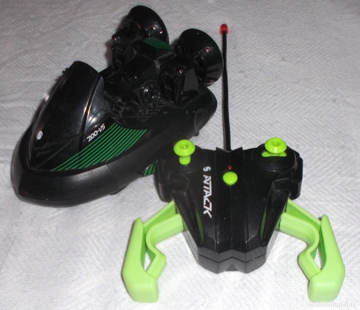 Juguetes antiguos y Juegos de colecci&oacute;n: moto de agua con mando casa attack