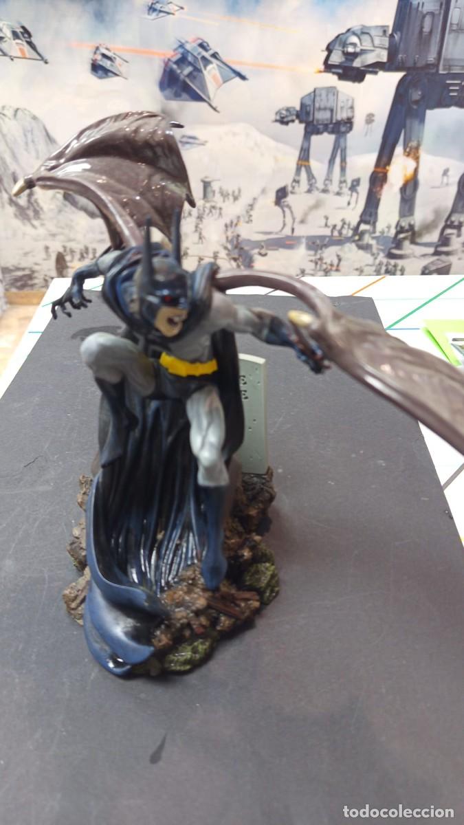 Giocattoli antichi e Giochi di collezione: BATMAN VAMPIRE Mini Statue DC DIRECT