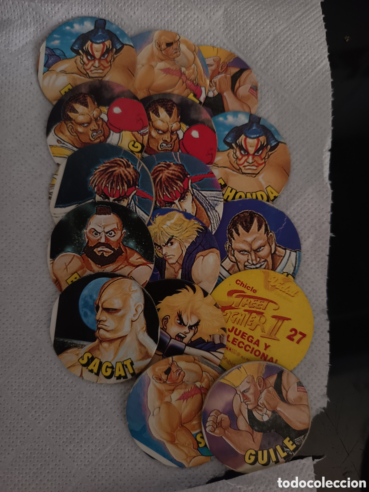 Juguetes antiguos y Juegos de colecci&oacute;n: Lote tazos variado. Street fighter, Dragon Ball, Looney Tunes