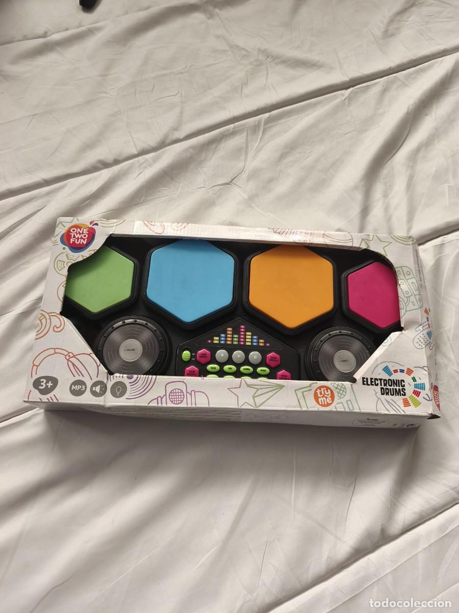 Juguetes antiguos y Juegos de colecci&oacute;n: Mesa de DJ electr&oacute;nica con bater&iacute;a y controles One Two Fun,