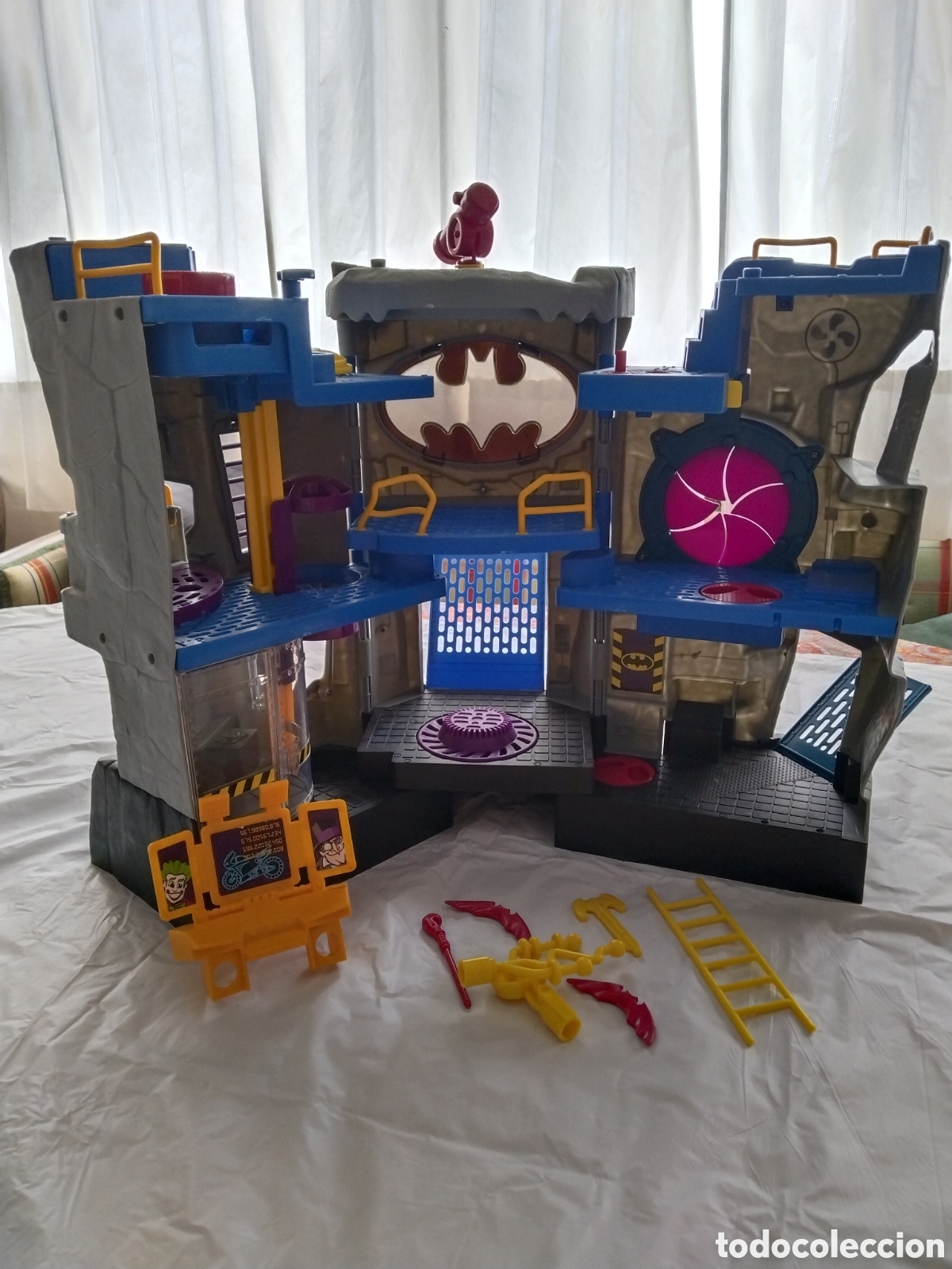Juguetes antiguos y Juegos de colecci&oacute;n: Batcueva Fisher-Price