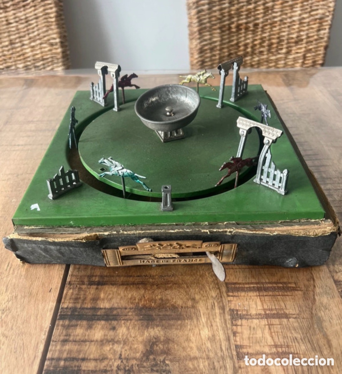 Giocattoli antichi e Giochi di collezione: Antiguo juguete JEP, carrera de caballos, funciona, made in france