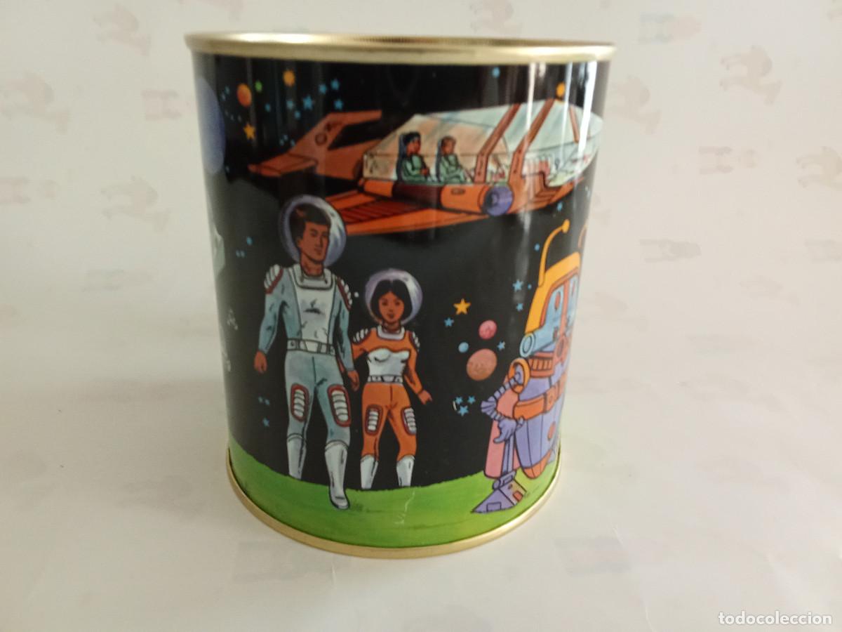 Juguetes antiguos y Juegos de colecci&oacute;n: Hucha lata serie Erase una vez... El espacio a&ntilde;os 80 sin uso