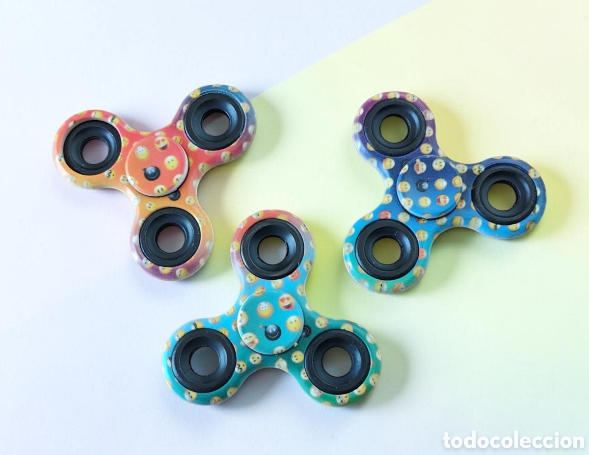 Juguetes antiguos y Juegos de colecci&oacute;n: :::: A17 - LOTE DE TRES SPINERS