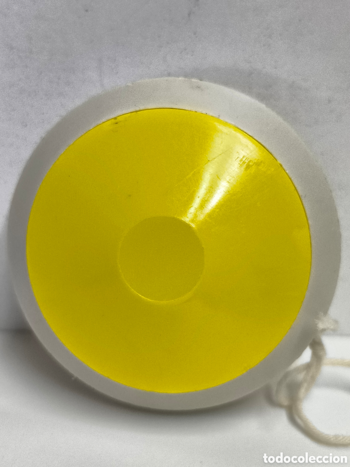 Juguetes antiguos y Juegos de colecci&oacute;n: Yo-yo a&ntilde;os 70 amarillo