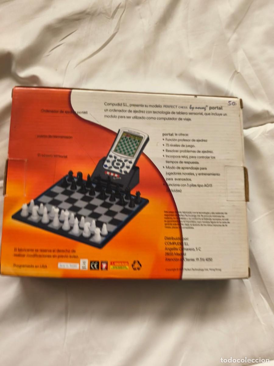 Juguetes antiguos y Juegos de colecci&oacute;n: Computadora de ajedrez electr&oacute;nica ⁠Novag Portal Perfect Chess . 2003.