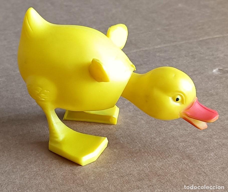 Giocattoli antichi e Giochi di collezione: Pato cabeza basculante - Pl&aacute;stico duro