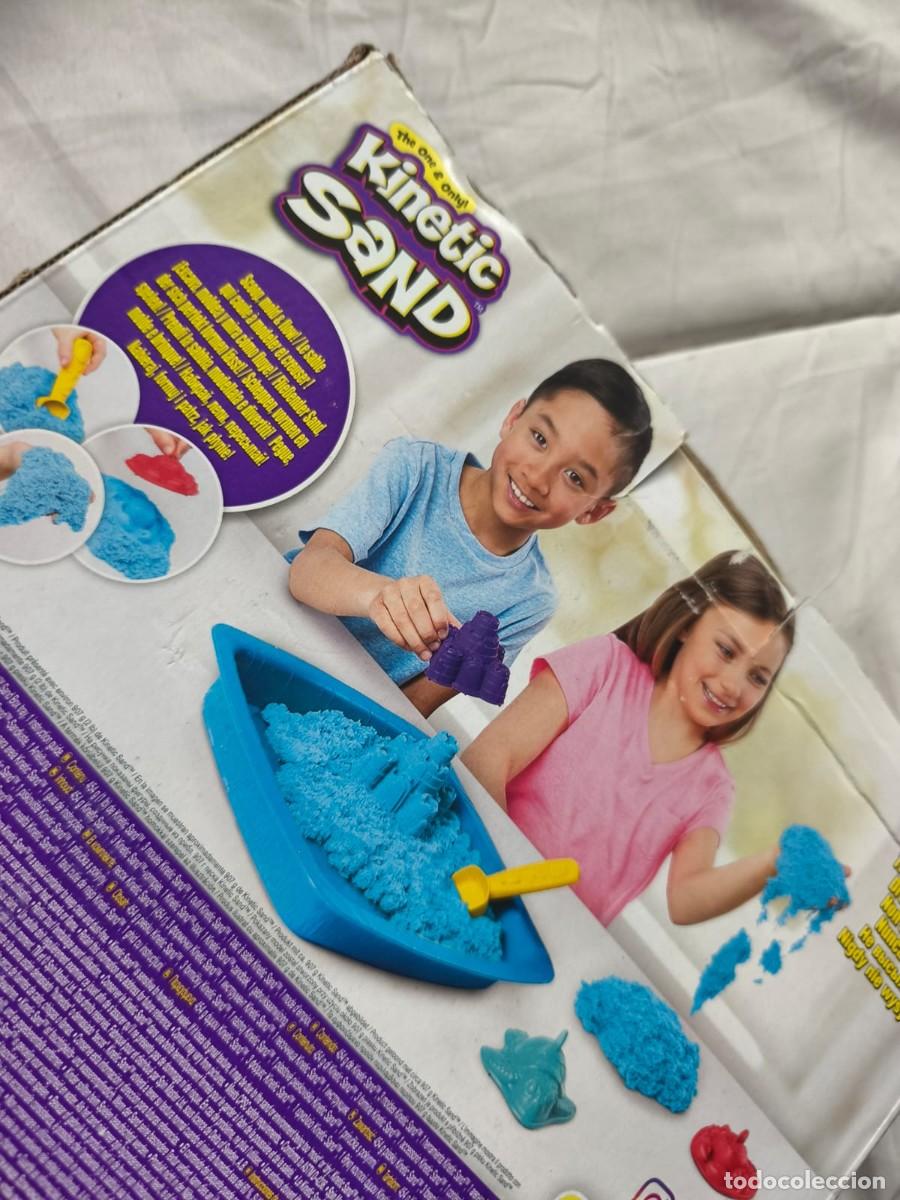 Juguetes antiguos y juegos de colecci&oacute;n: ⁠Kinetic Sand Sandbox Set de la marca Spin Master.