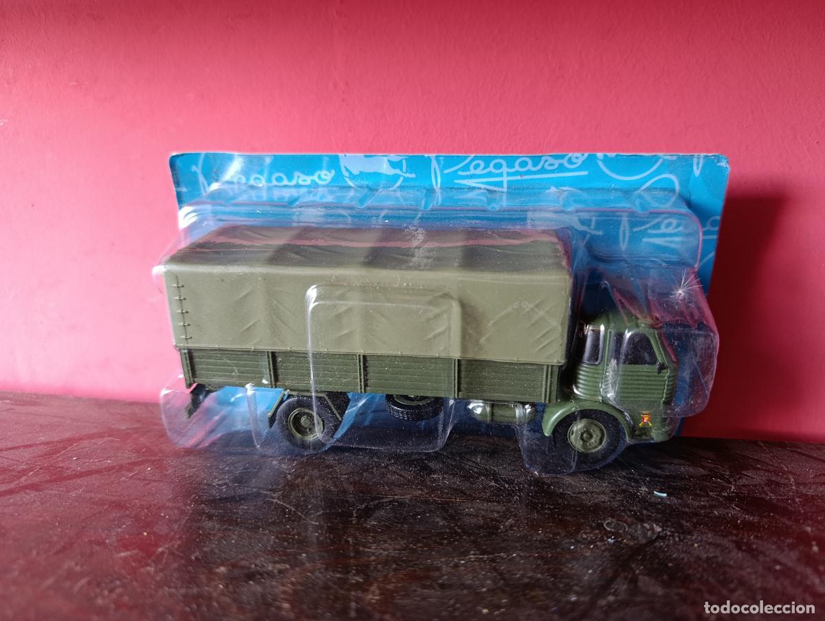 Brinquedos antigos e Jogos de cole&ccedil;&atilde;o: REPLICA CAMI&Oacute;N PEGASO. MILITAR. MODELO PARA COLECCI&Oacute;N EDIT SALVAT. EN SU CAJA