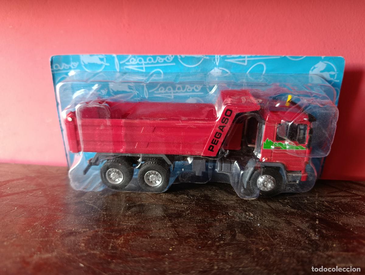 Brinquedos antigos e Jogos de cole&ccedil;&atilde;o: REPLICA CAMI&Oacute;N PEGASO. MODELO PARA COLECCI&Oacute;N EDIT SALVAT. EN SU CAJA