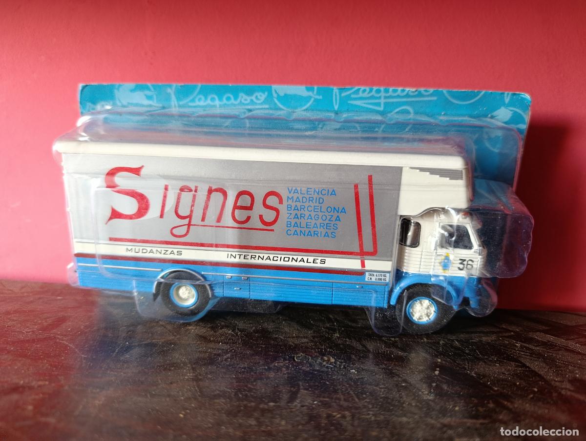 Brinquedos antigos e Jogos de cole&ccedil;&atilde;o: REPLICA CAMI&Oacute;N PEGASO. MUDANZAS INTERNACIONALES SIGNES MODELO PARA COLECCI&Oacute;N EDIT SALVAT. EN SU CAJA