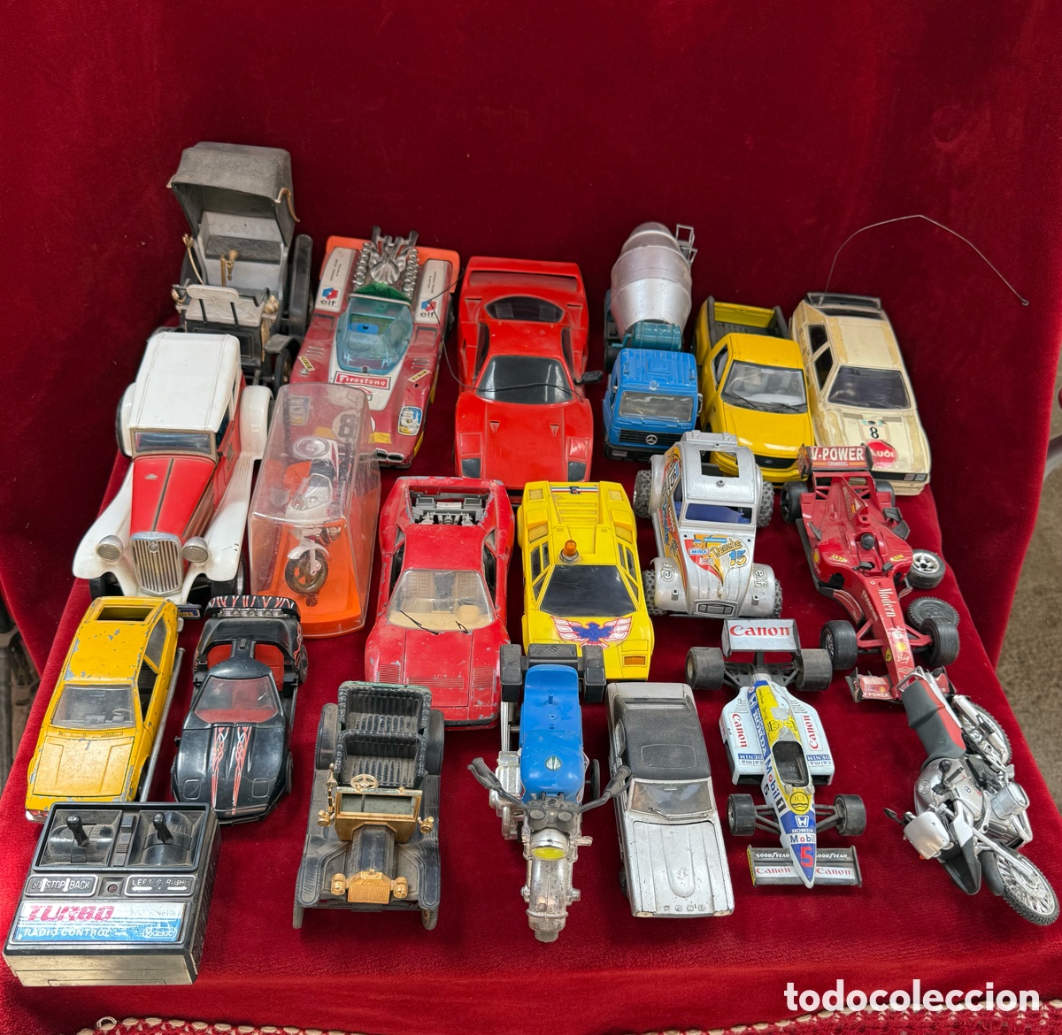 Juguetes antiguos y juegos de colecci&oacute;n: Gran lote de juguetes,coches y motos de coleccion!