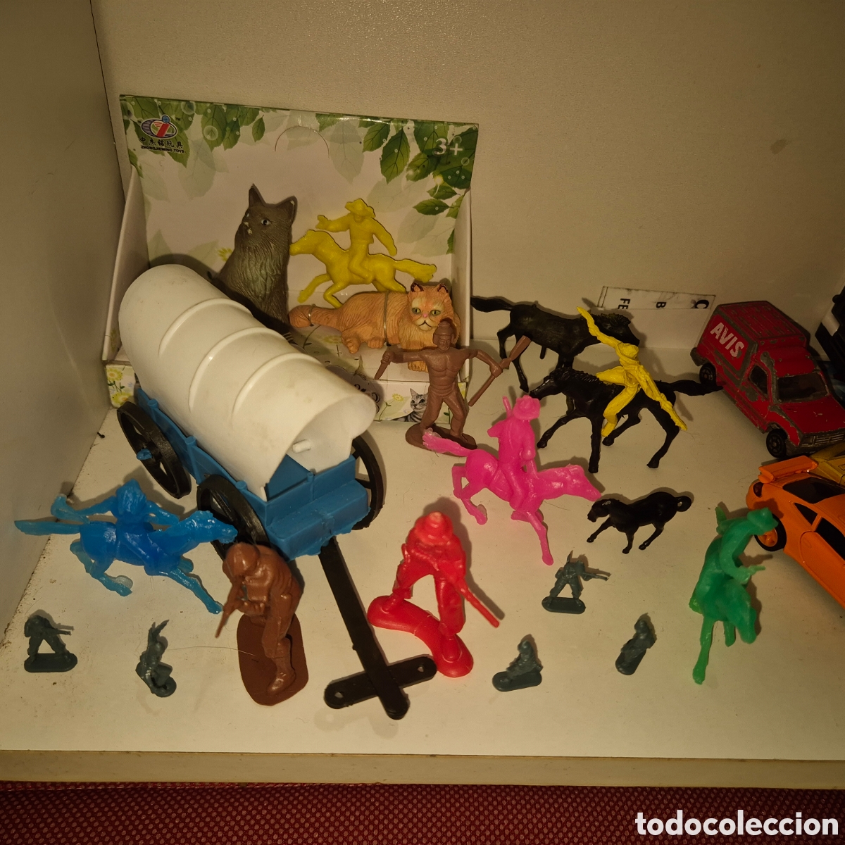 Juguetes antiguos y juegos de colecci&oacute;n: LOTE FIGURAS PL&Aacute;STICO DUNKIN,PHOSKITOS, PLAYMOBIL, ETC VER FOTOS