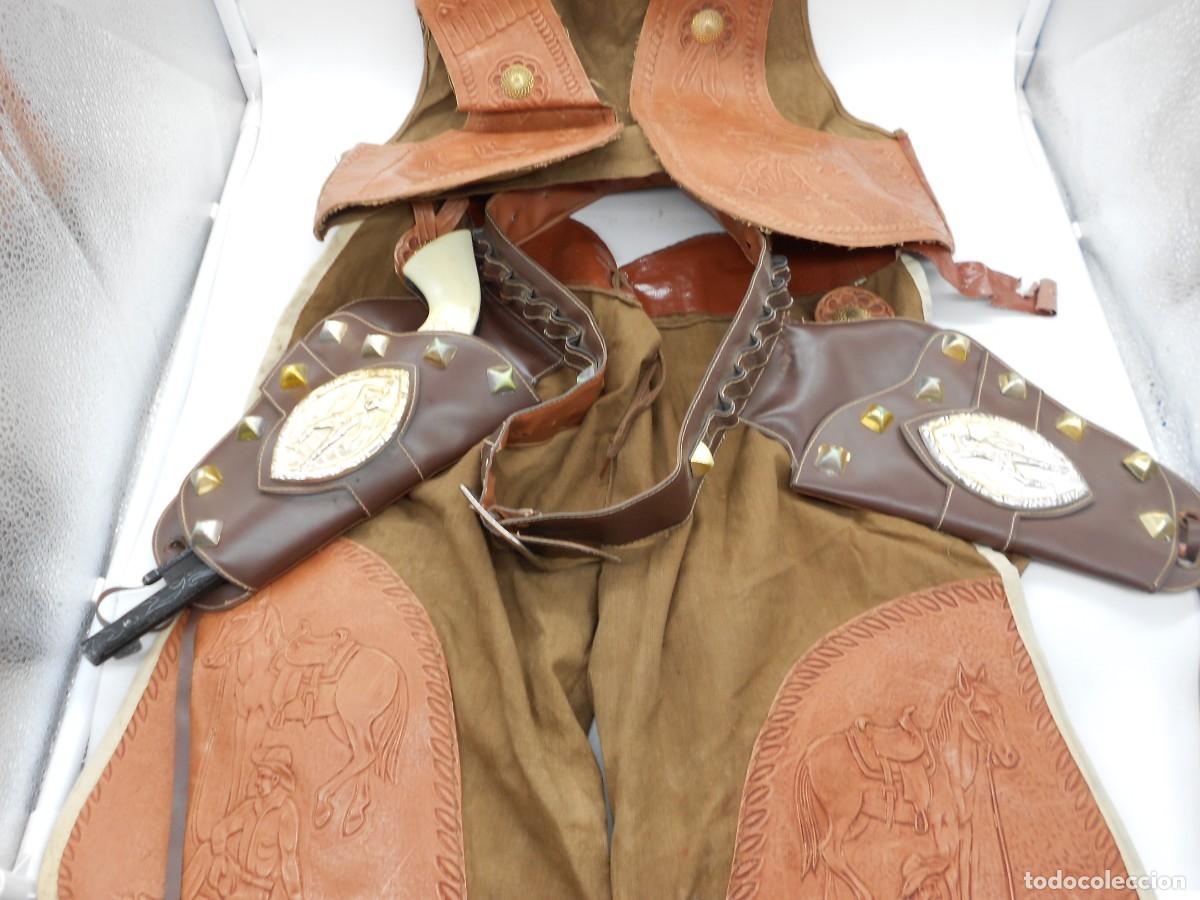 Juguetes antiguos y juegos de colecci&oacute;n: antiguo conjunto vaquero de ni&ntilde;o lo que se ve falta una pistola con algun defecto a&ntilde;os 70-80