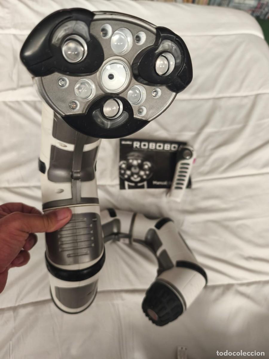 Juguetes antiguos y juegos de colecci&oacute;n: Roboboa. Robot interactivo lanzado por la compa&ntilde;&iacute;a de rob&oacute;tica WowWee