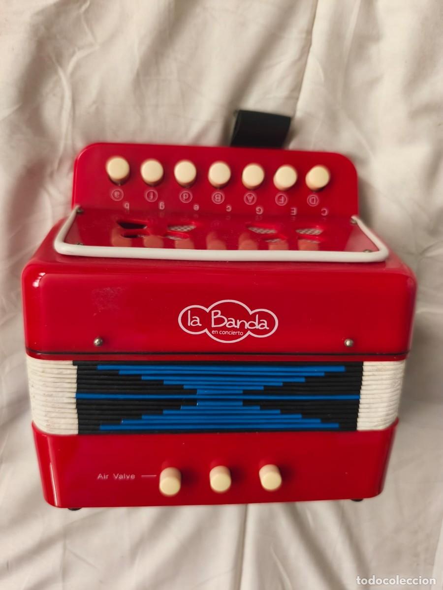 Juguetes antiguos y juegos de colecci&oacute;n: Acorde&oacute;n de juguete infantil de la l&iacute;nea musical ⁠La Banda.