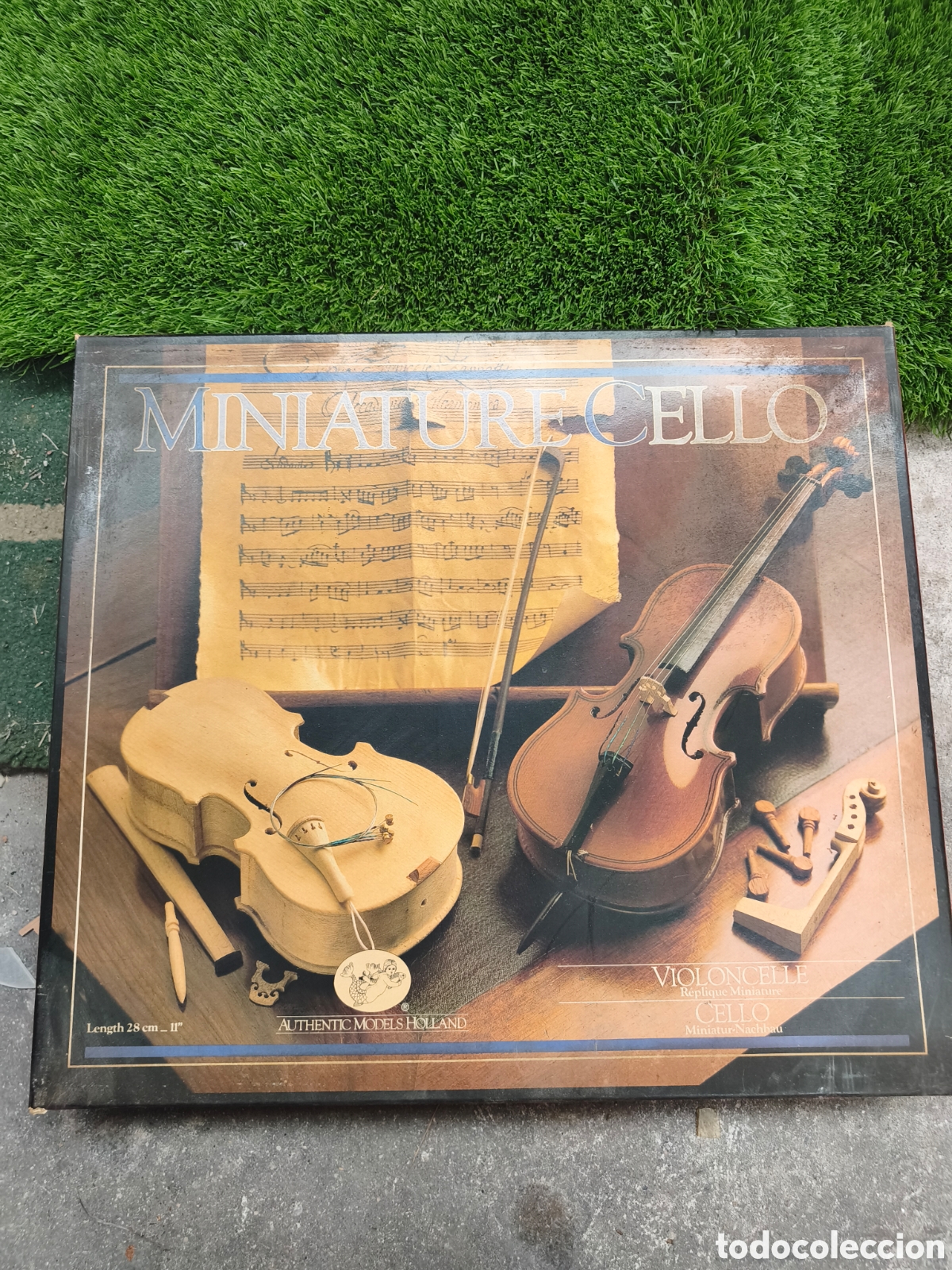 Juguetes antiguos y juegos de colecci&oacute;n: Kit Maqueta Violonchelo Miniatura Vintage - Authentic Models Holland