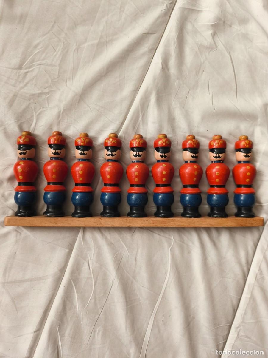 Juguetes antiguos y juegos de colecci&oacute;n: Antiguo juego de bolos vintage ( juego de quillas o skittles)