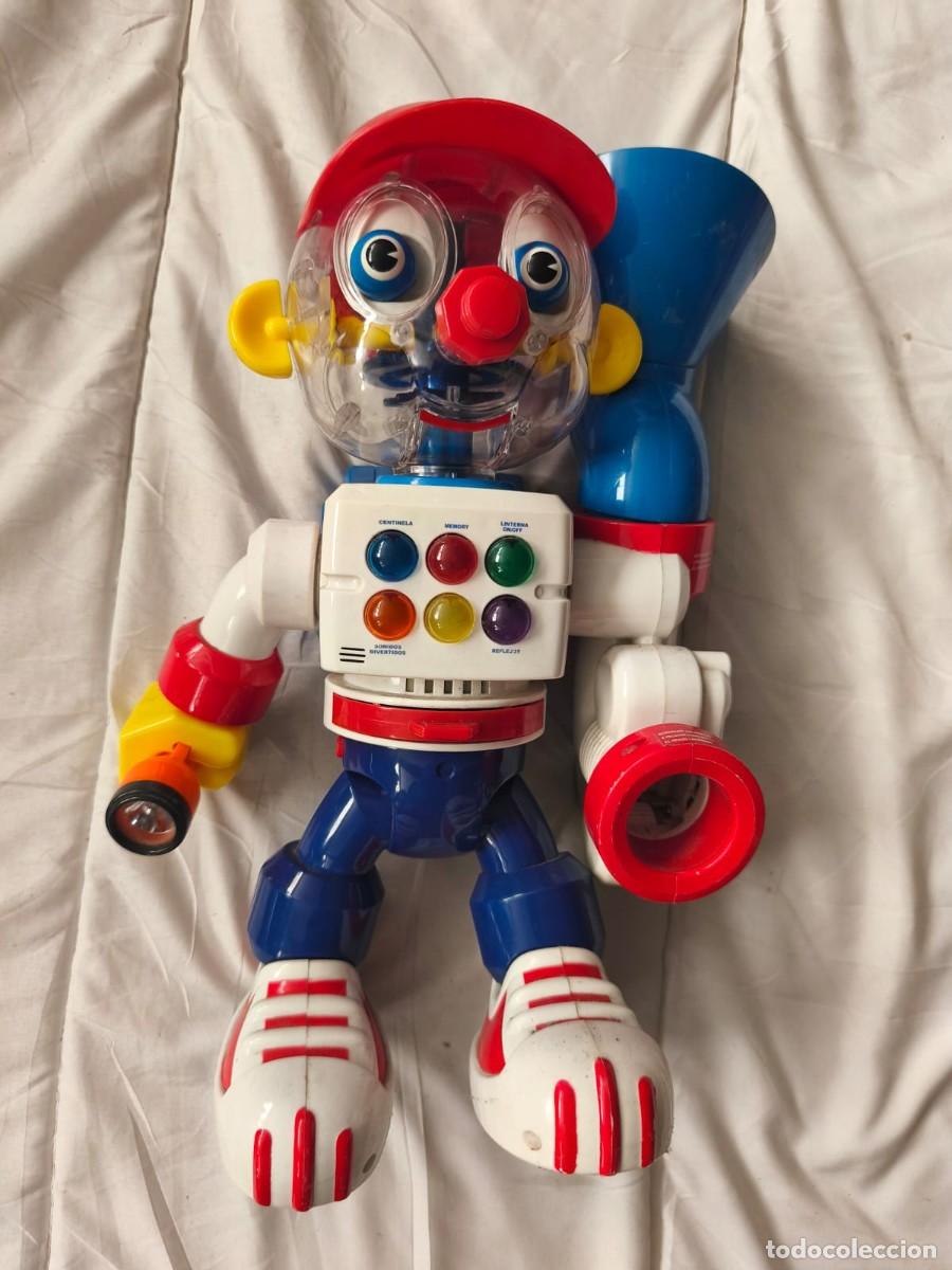 Juguetes antiguos y juegos de colecci&oacute;n: My Pal 2000 (conocido en Espa&ntilde;a como Compi Robot).