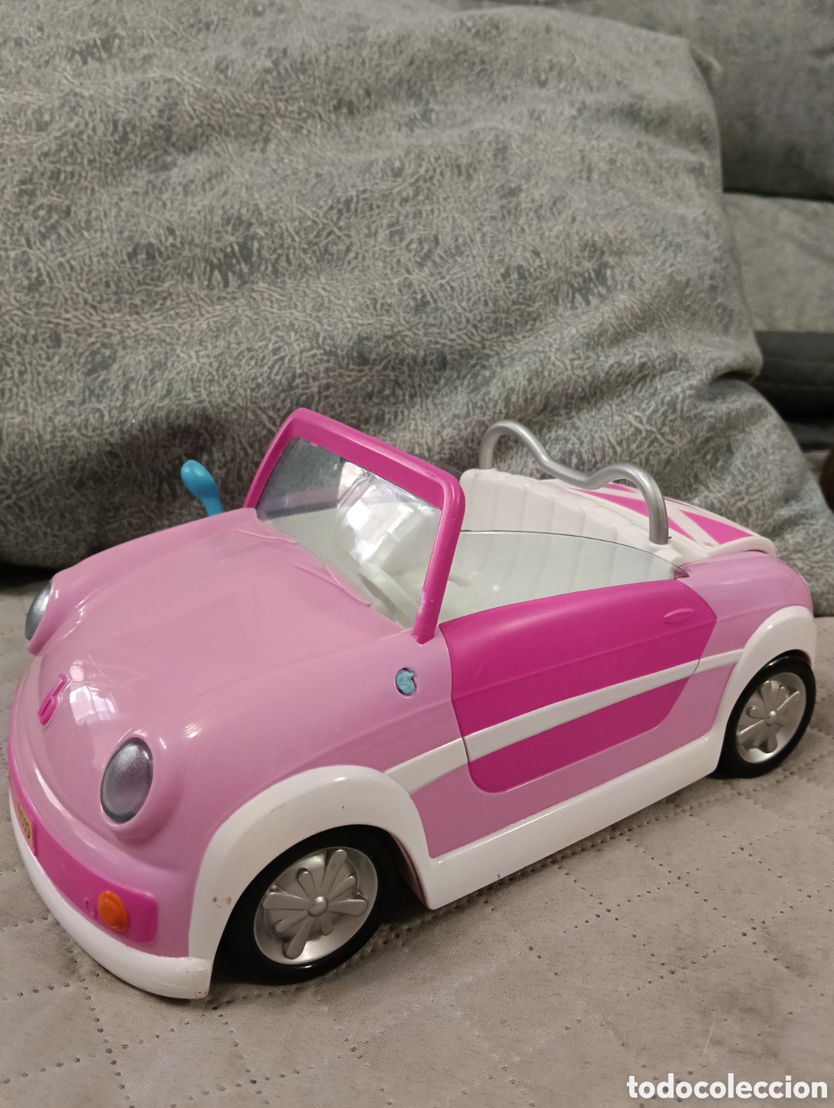 Juguetes antiguos y juegos de colecci&oacute;n: Coche Barriguitas de famosa