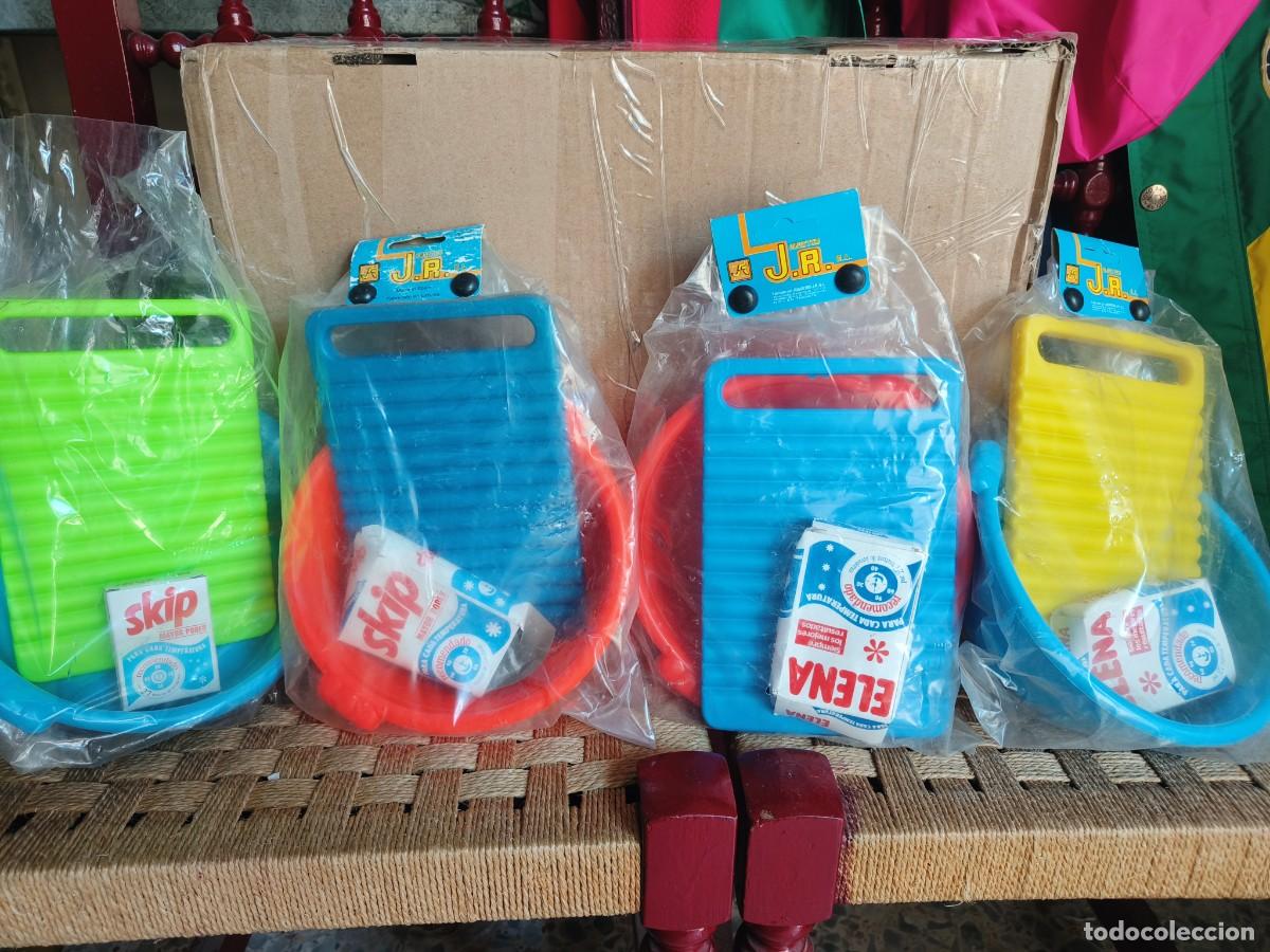 Juguetes antiguos y juegos de colecci&oacute;n: Ocasion ! lote de 4 Barre&ntilde;os + tabla + caja detergente Elena y Skip Original quiosco a&ntilde;os 70 80