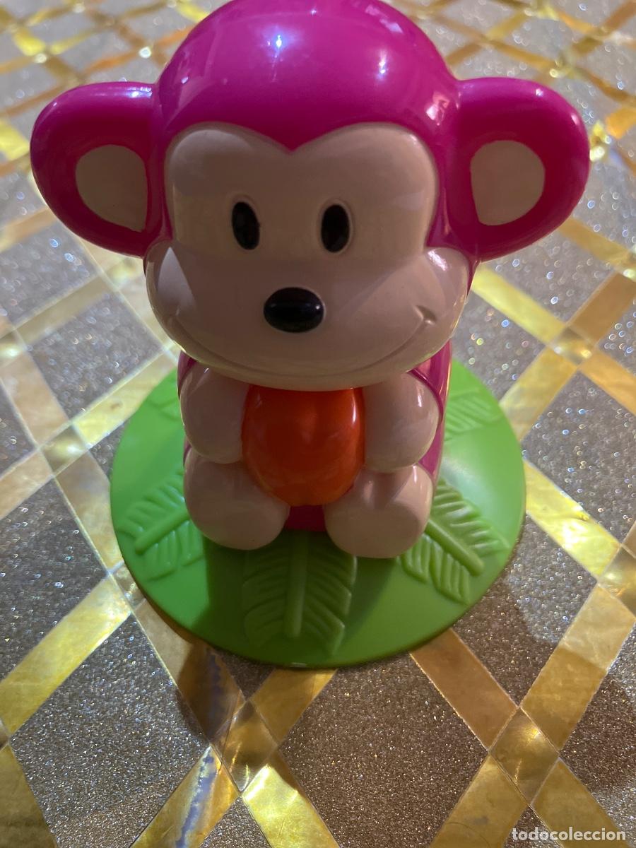 Juguetes antiguos y juegos de colecci&oacute;n: JUGUETE FIGURA DE PL&Aacute;STICO MONO !