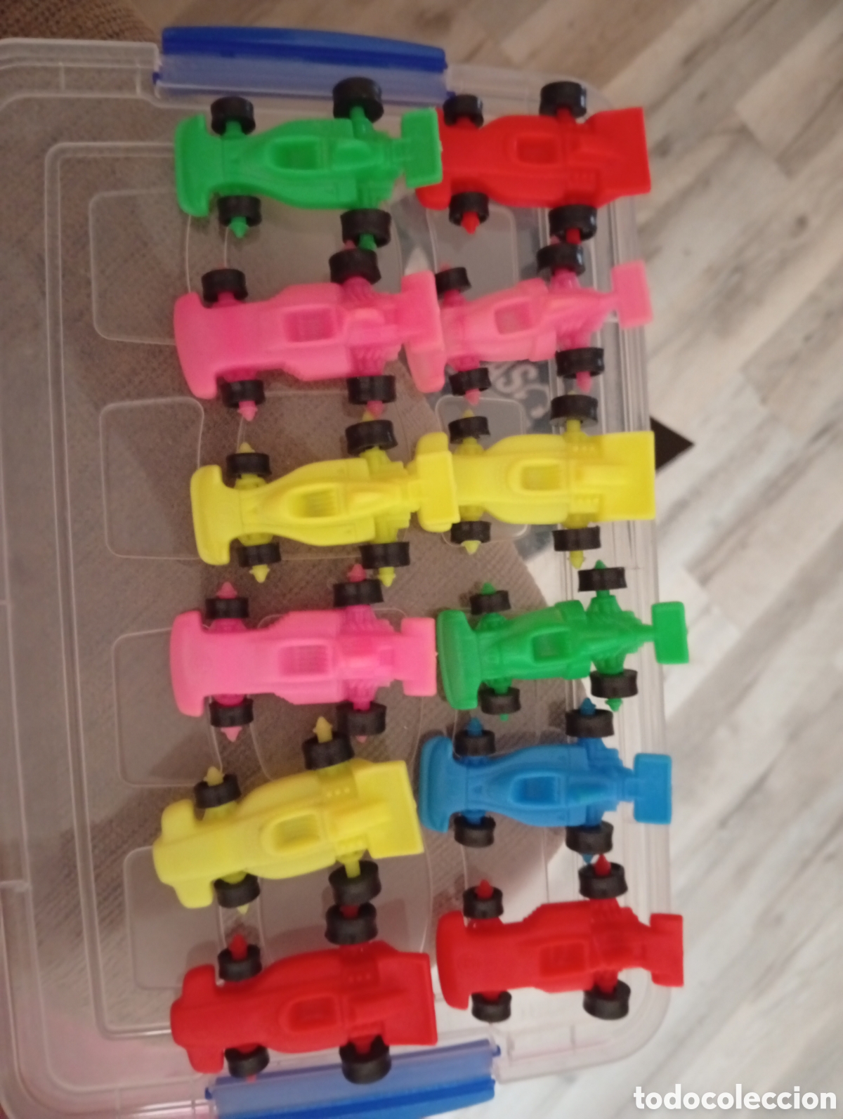 Juguetes antiguos y juegos de colecci&oacute;n: 13 coches kiosco nuevos