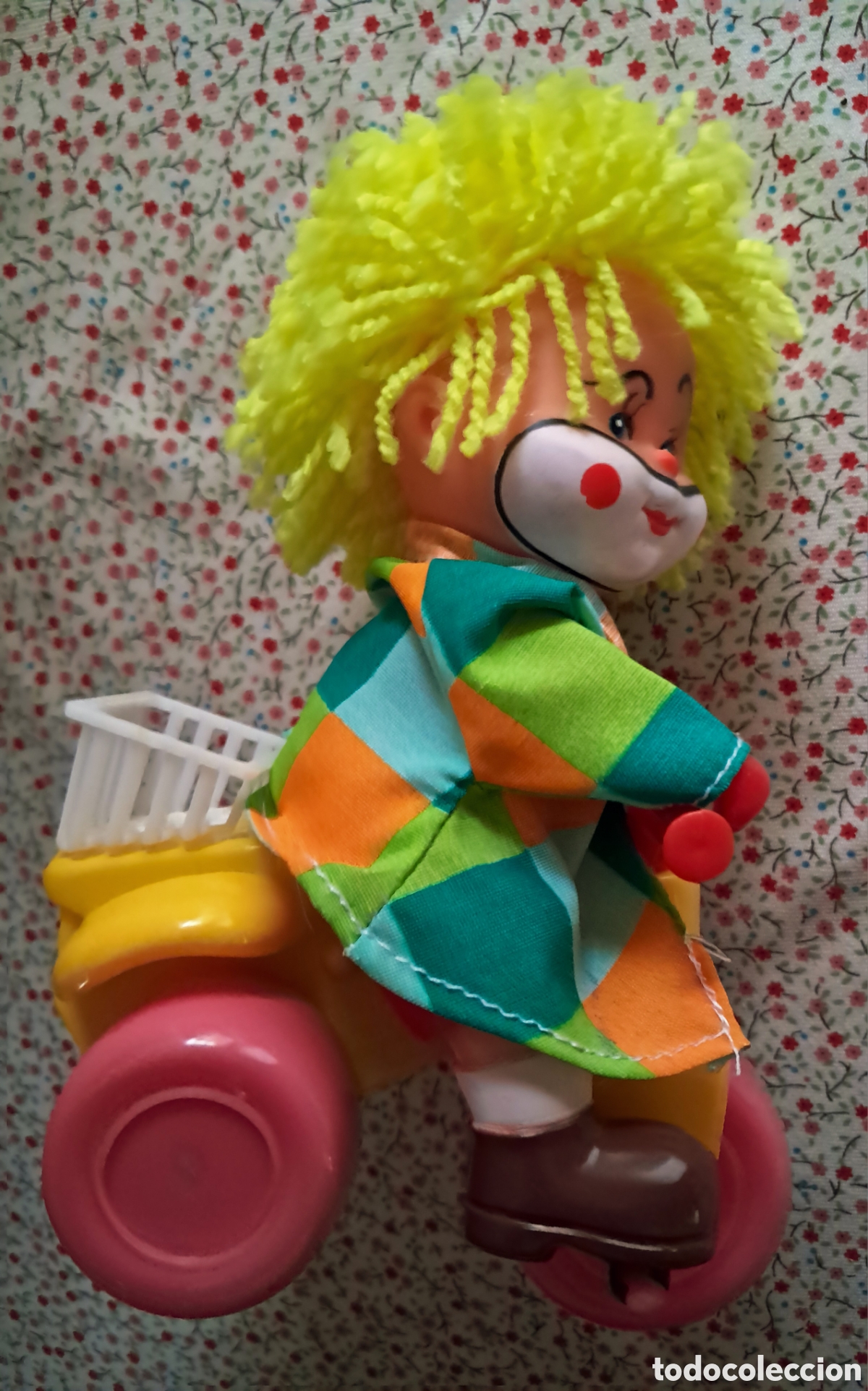 Antique Toys and Collectible Games: MI. Happy Toy. Payasito en triciclo a cuerda. En caja original a&ntilde;os 80. Payaso