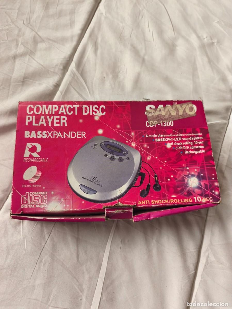 Juguetes antiguos y juegos de colecci&oacute;n: Reproductor de CD port&aacute;til Sanyo CDP-1300